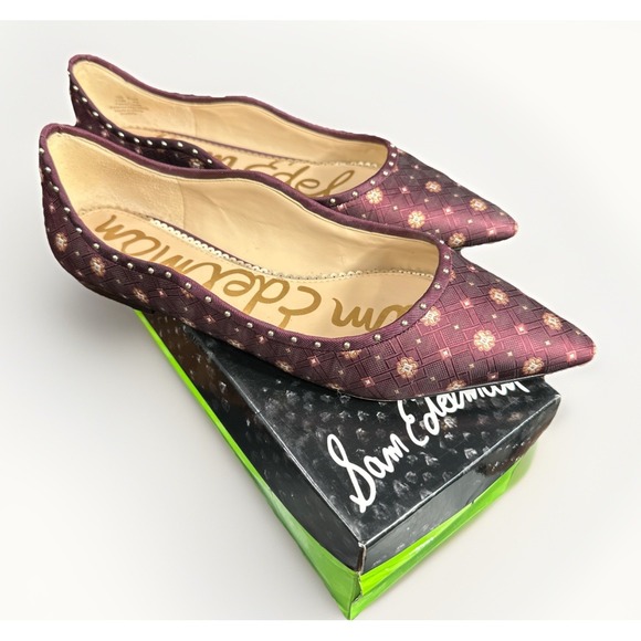 Sam Edelman Size 10M Rivera Flat Burgundy Jacquard Scalloped Studded Shoe - Picture 1 of 7